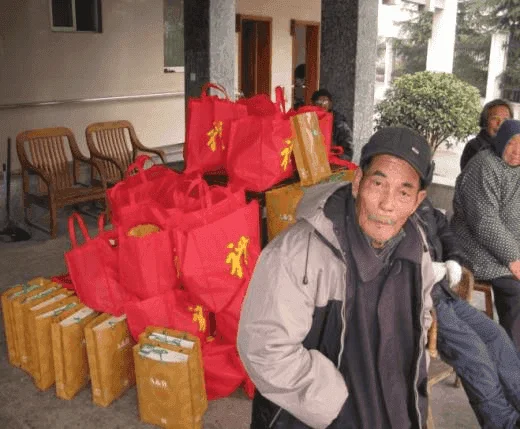 敬老院慰问 - 活动照片 4